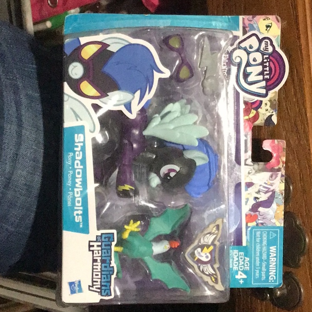 🦄MLP Shadowbolts figure (STILL IN BOX)🐴